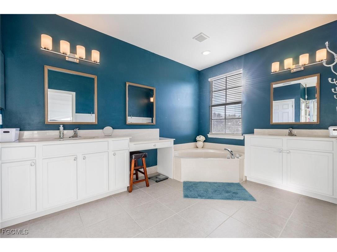 3836 Cherrybrook Loop Fort Myers FL 33966 2025000271 image22