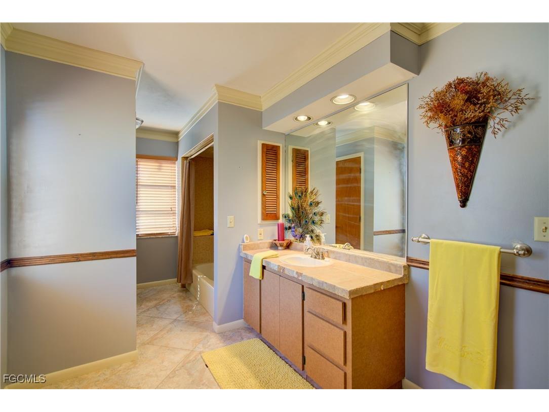 3836 Hidden Acres Circle N North Fort Myers FL 33903 2026004199 image10