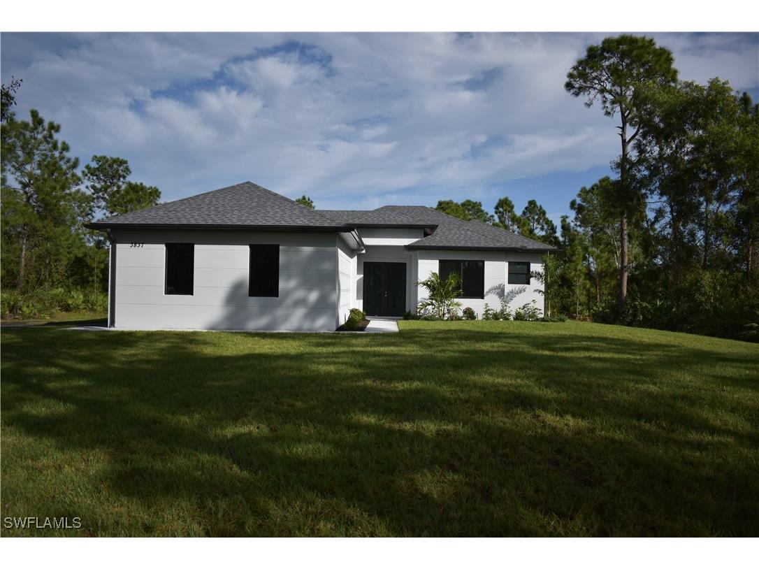 3837 64th Avenue NE Naples FL 34120 224071054 image1