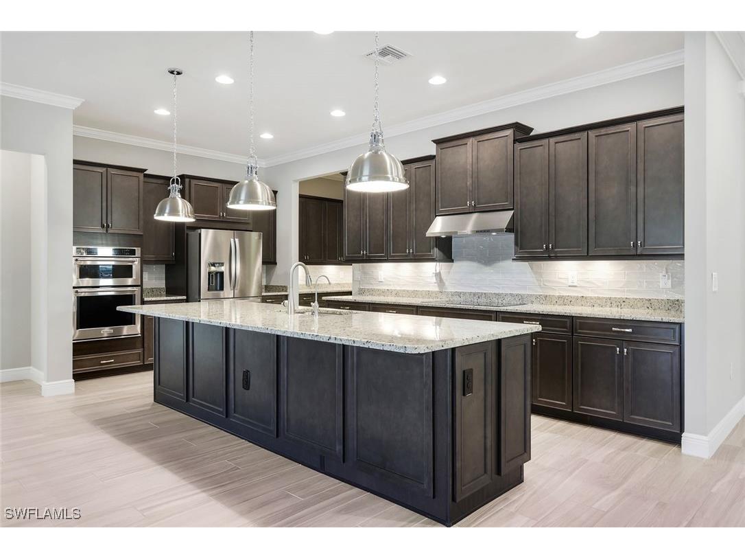 3837 Helmsman Drive Naples FL 34120 225082161 image2