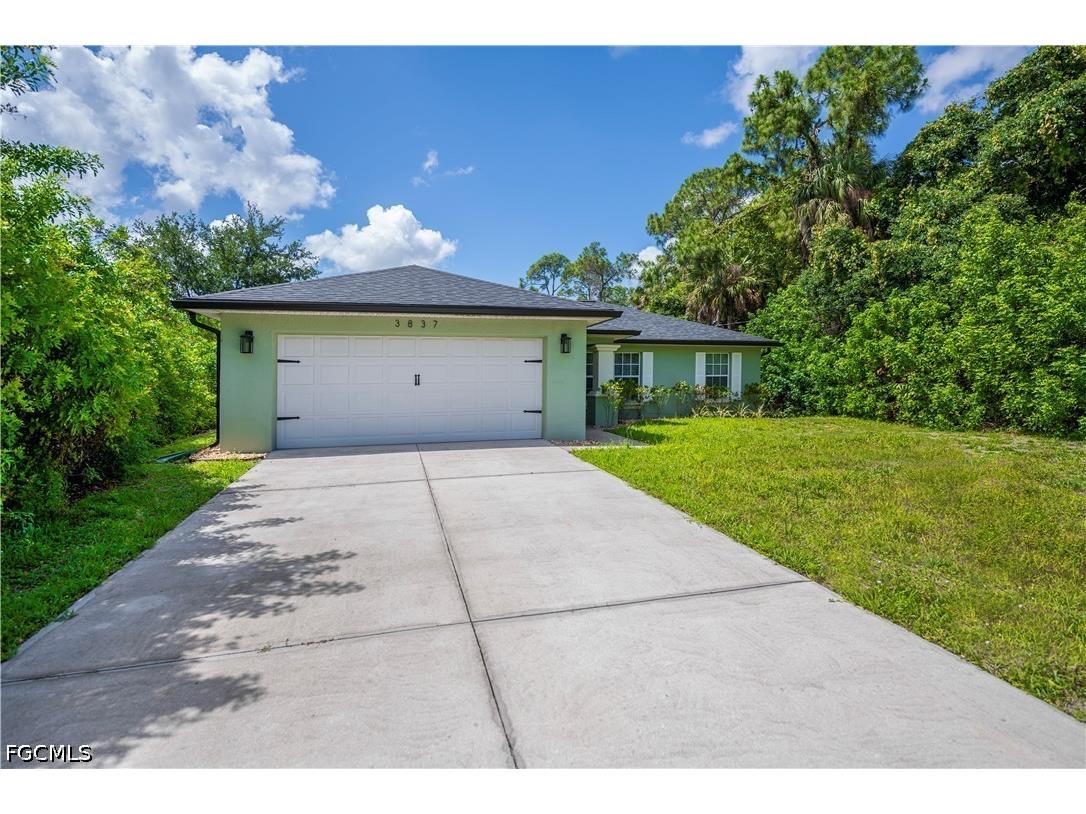 3837 Hillandale Street Fort Myers FL 33905 2026023073 image1