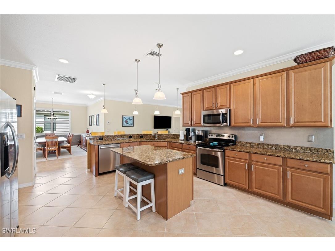3837 Ruby Way Naples FL 34114 225074091 image10