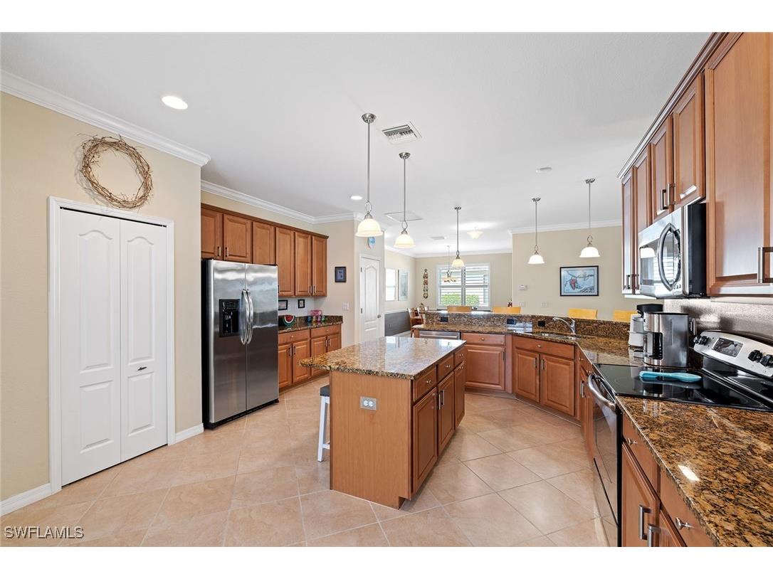 3837 Ruby Way Naples FL 34114 225074091 image11