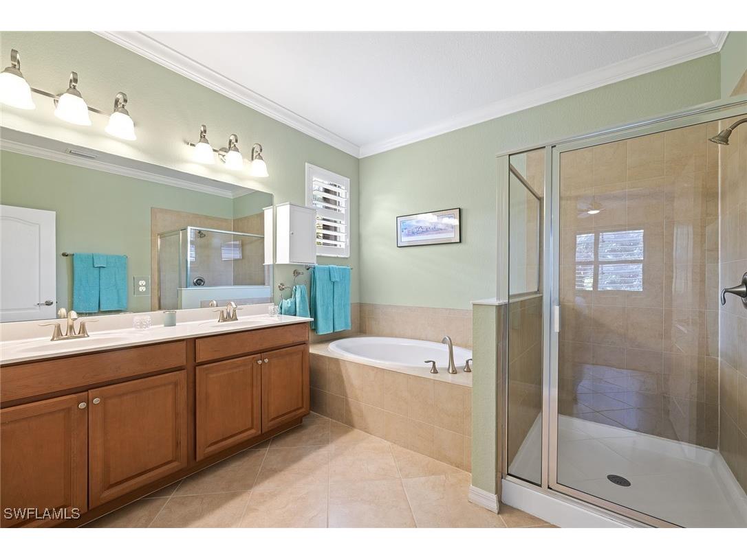 3837 Ruby Way Naples FL 34114 225074091 image19