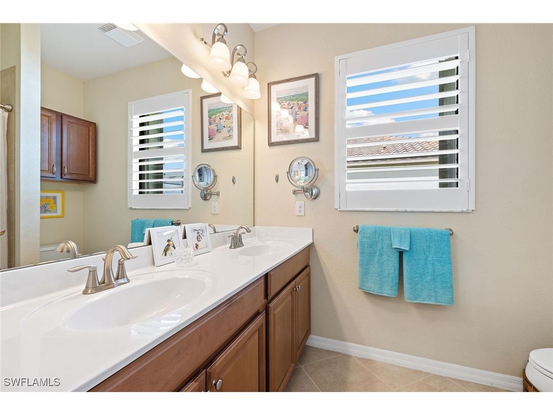 3837 Ruby Way Naples FL 34114 225074091 image22