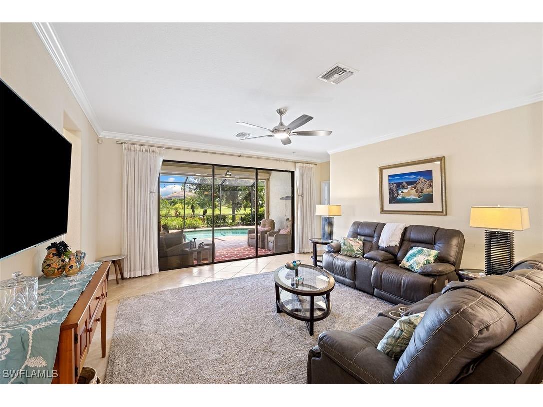 3837 Ruby Way Naples FL 34114 225074091 image6