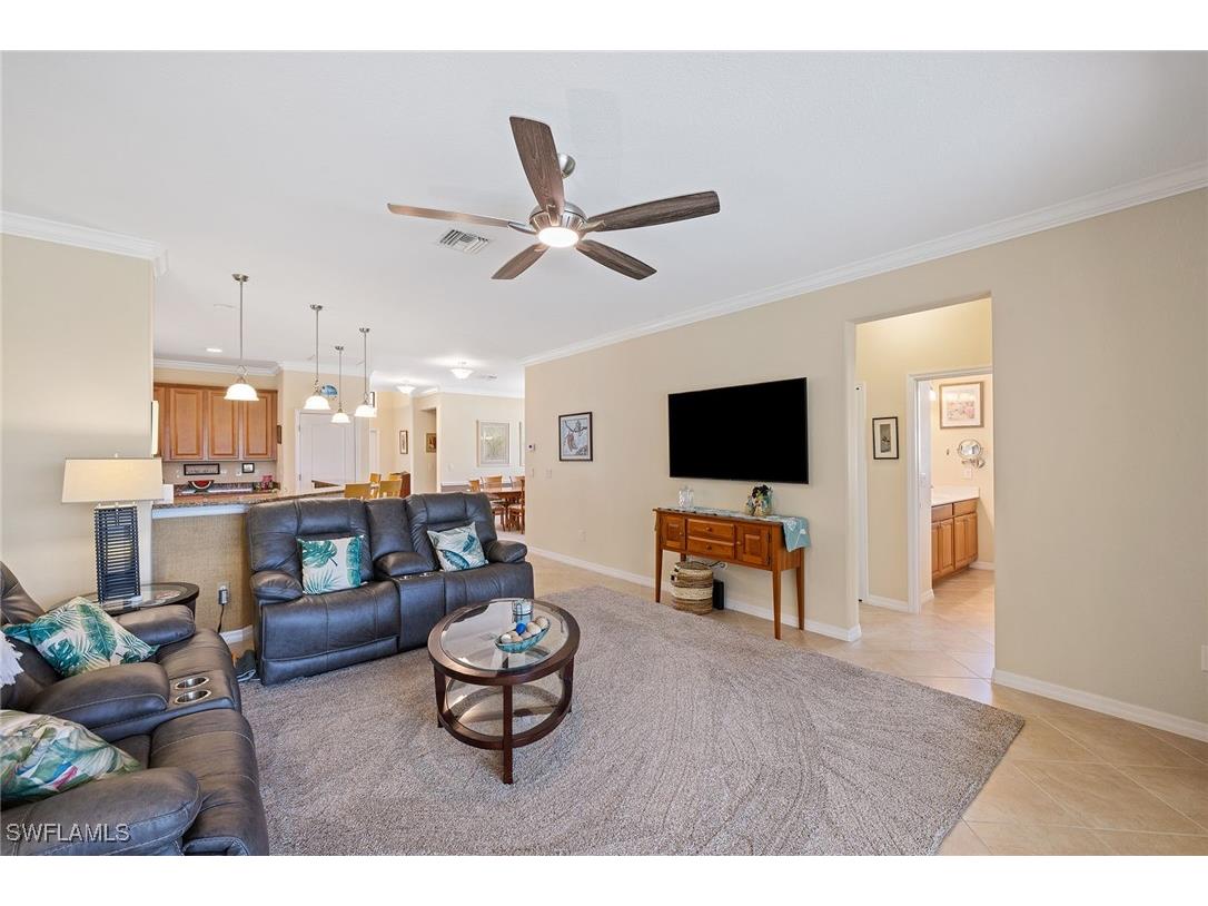 3837 Ruby Way Naples FL 34114 225074091 image7