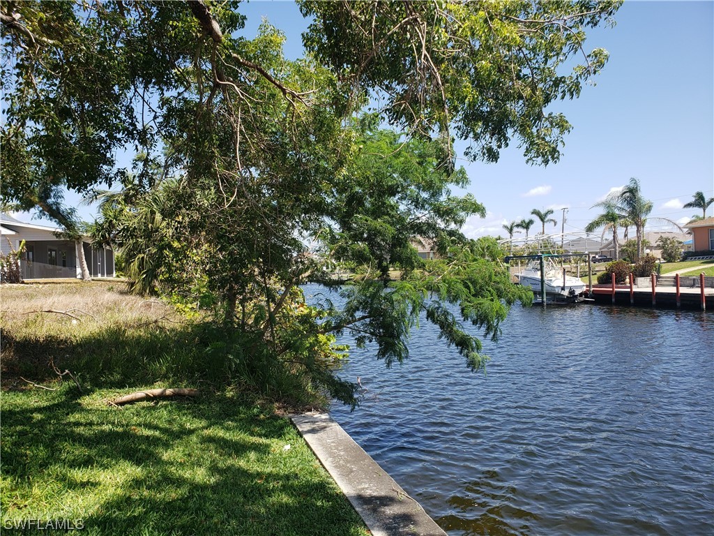 3837 SW 17th Place Cape Coral FL 33914 223025497 image1