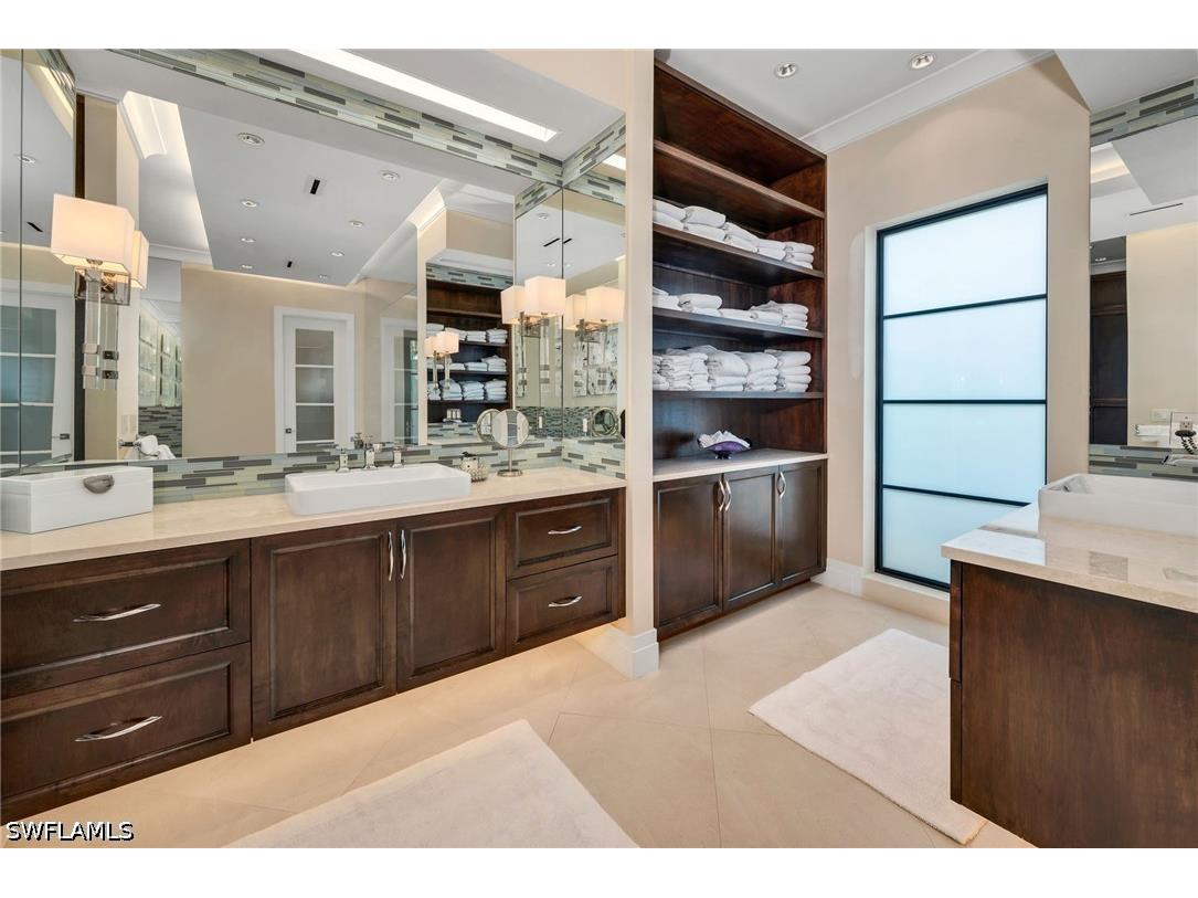 384 Edgemere Way E Naples FL 34105 226017484 image11