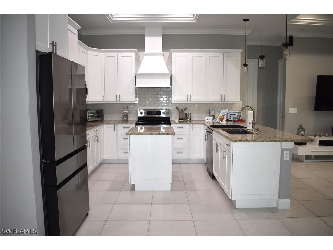 3841 4th Avenue NE Naples FL 34120 226008545 image10