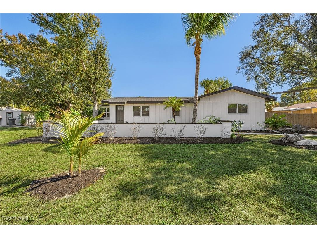 3843 Marvaez Street Fort Myers FL 33901 226005101 image1