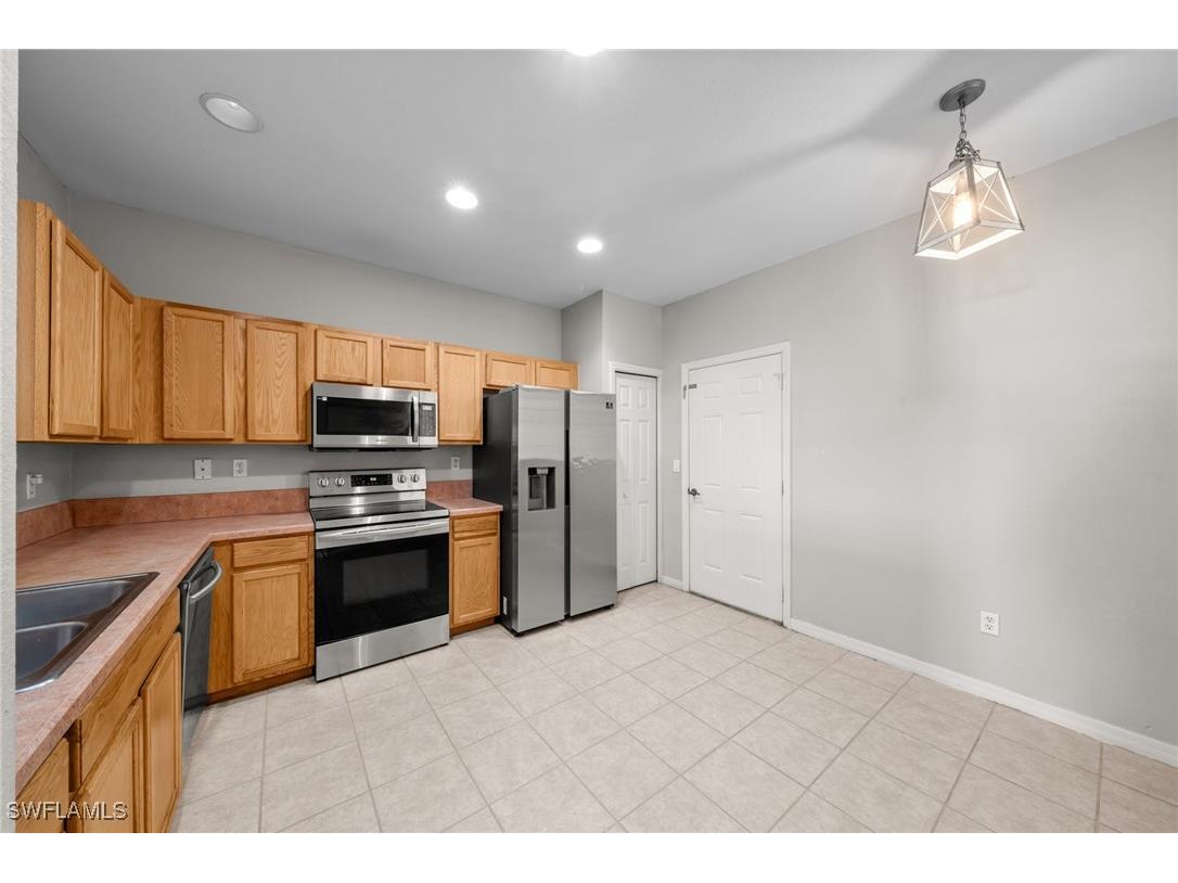 3844 Cherrybrook Loop Fort Myers FL 33966 225060559 image4