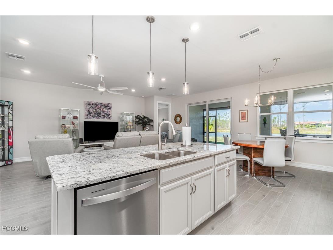 3845 Crosswater Drive North Fort Myers FL 33917 2025019680 image12