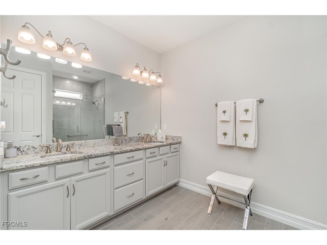 3845 Crosswater Drive North Fort Myers FL 33917 2025019680 image17