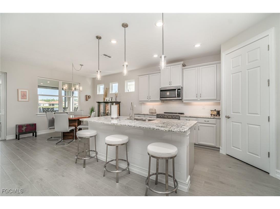 3845 Crosswater Drive North Fort Myers FL 33917 2025019680 image2