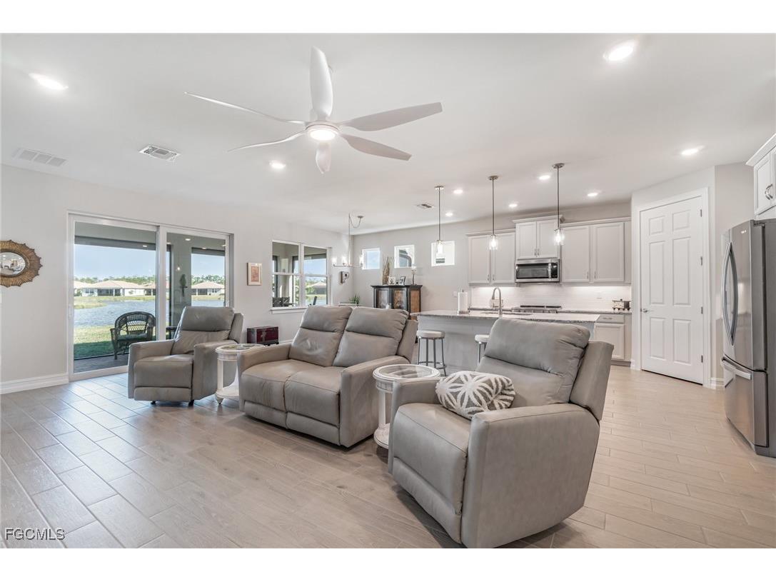 3845 Crosswater Drive North Fort Myers FL 33917 2025019680 image3