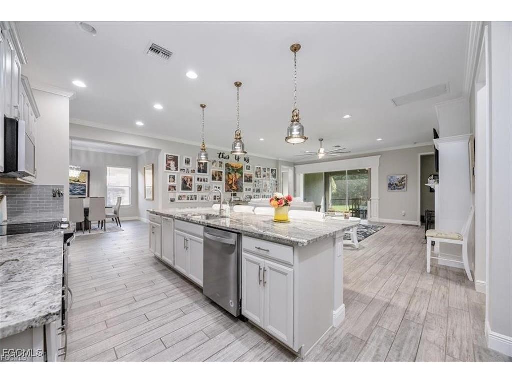 3845 Helmsman Drive Naples FL 34120 2026005689 image10