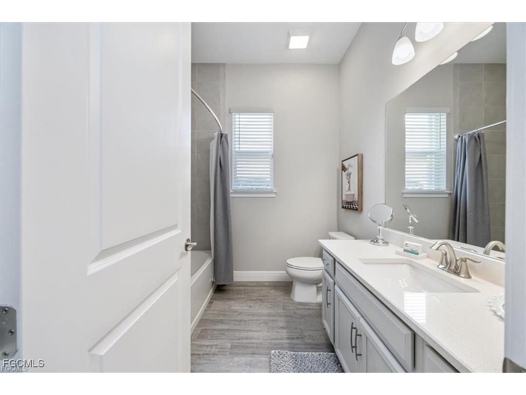 3845 Helmsman Drive Naples FL 34120 2026005689 image28