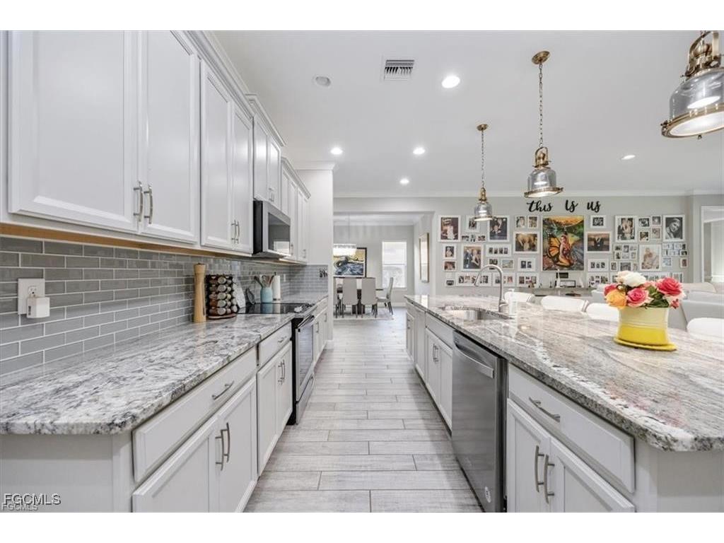 3845 Helmsman Drive Naples FL 34120 2026005689 image9