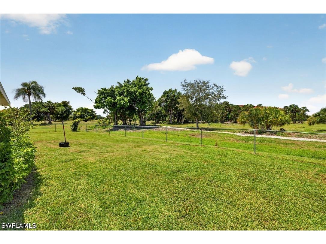 3848 SE 7th Place Cape Coral FL 33904 226022180 image2