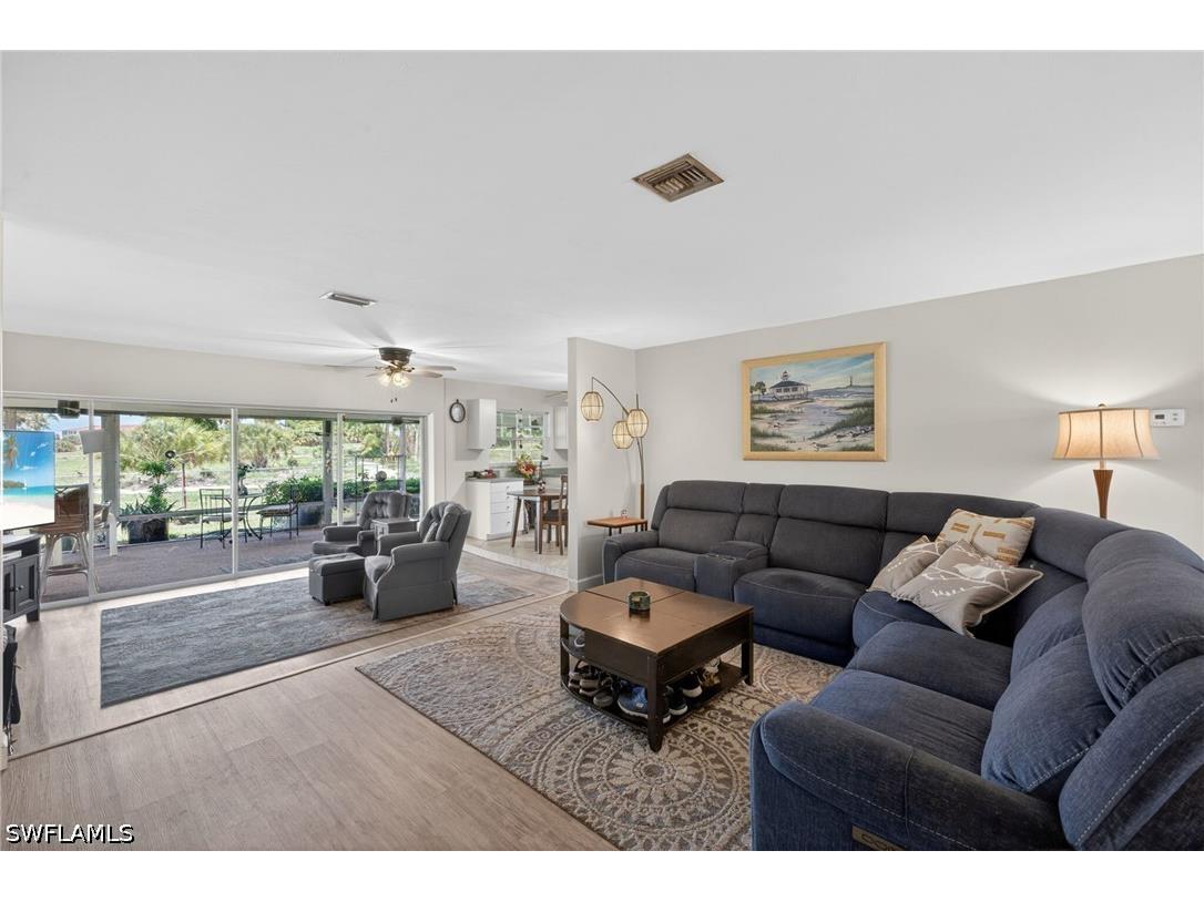 3848 SE 7th Place Cape Coral FL 33904 226022180 image4