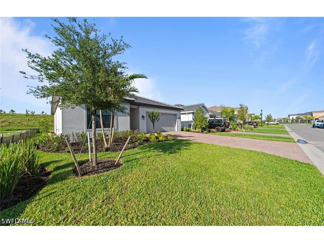 3849 Passion Vine Drive Alva FL 33920 226024498 image1