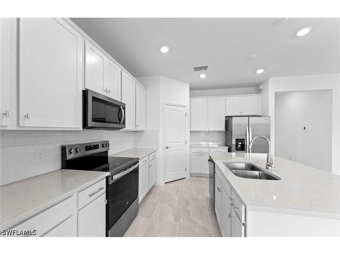 3849 Passion Vine Drive Alva FL 33920 226024498 image24