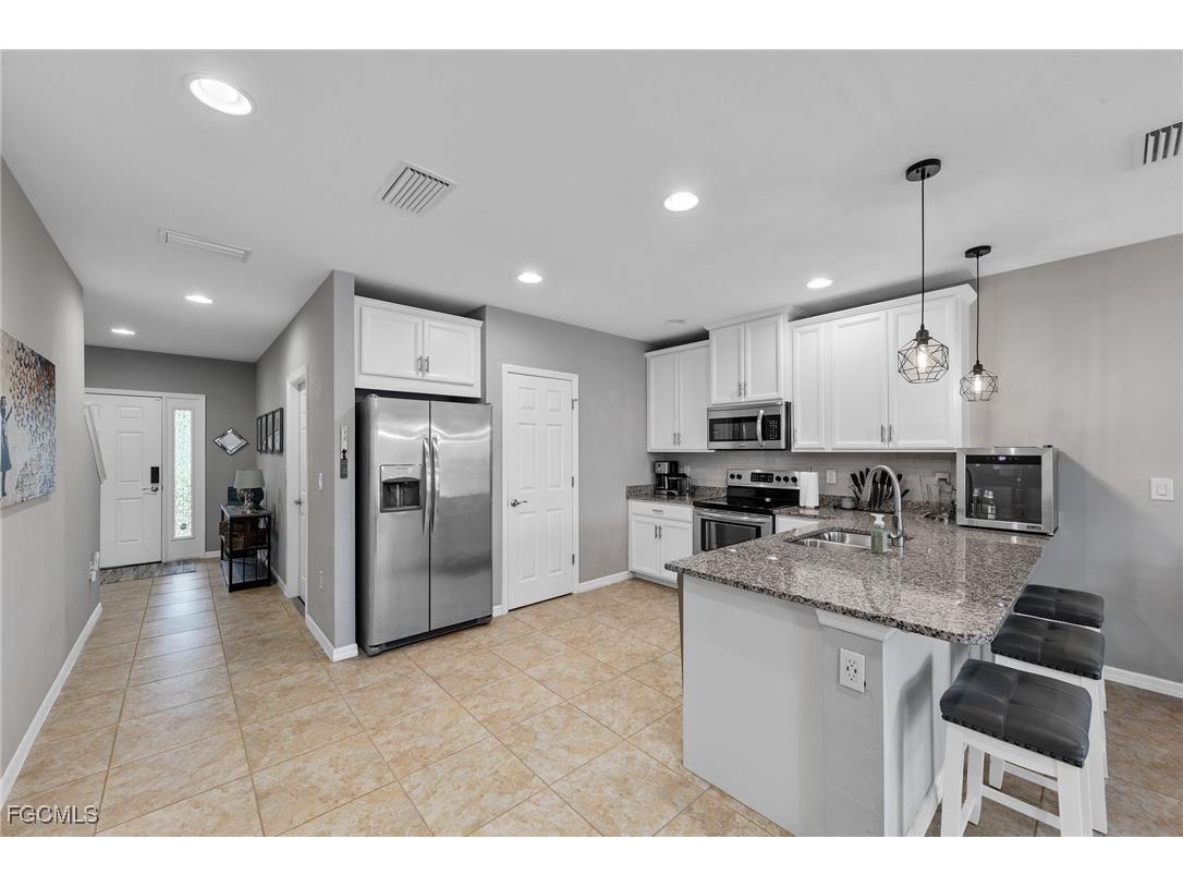 3849 Tilbor Circle Fort Myers FL 33916 2026000119 image7