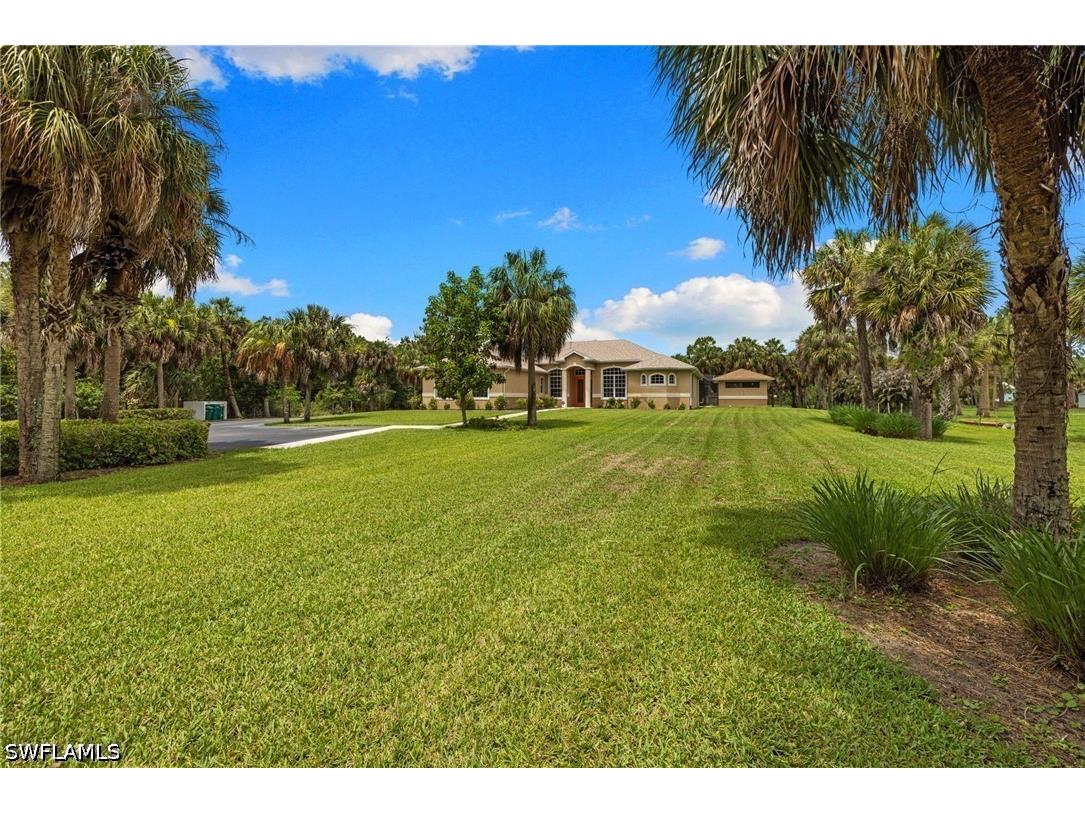 385 13th Street SW Naples FL 34117 226019120 image3