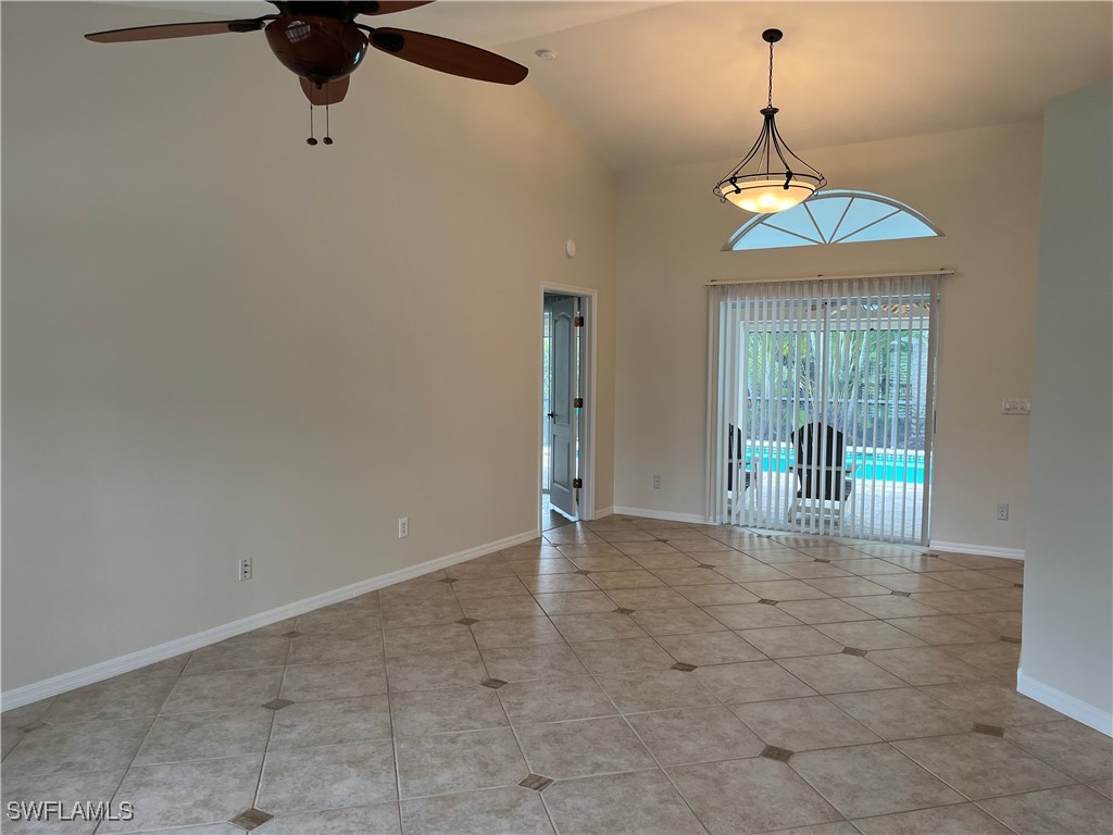 385 Ashbury Way Naples FL 34110 225077921 image21