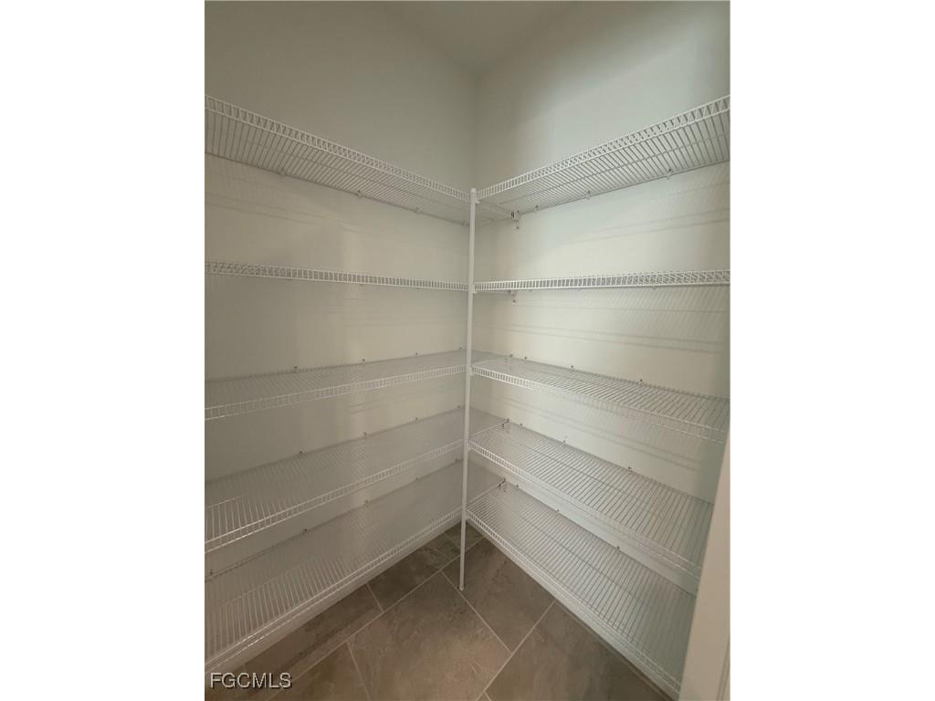 3850 Treasure Oak Way Fort Myers FL 33905 2025025129 image10