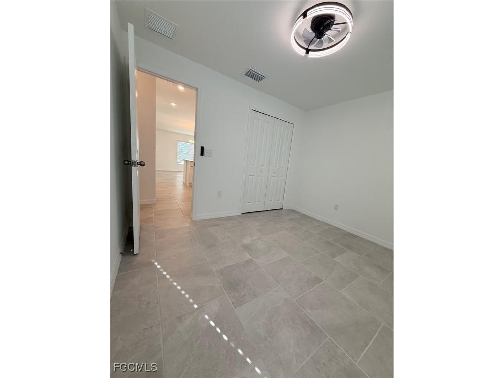 3850 Treasure Oak Way Fort Myers FL 33905 2025025129 image18