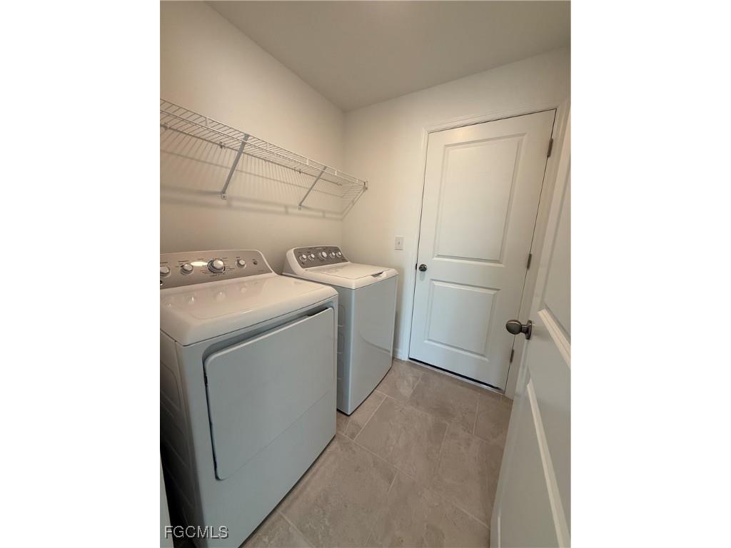 3850 Treasure Oak Way Fort Myers FL 33905 2025025129 image37