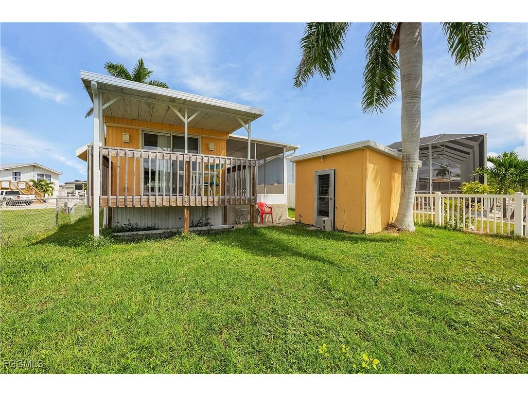 3851 Coconut Drive Saint James City FL 33956 2025015671 image4