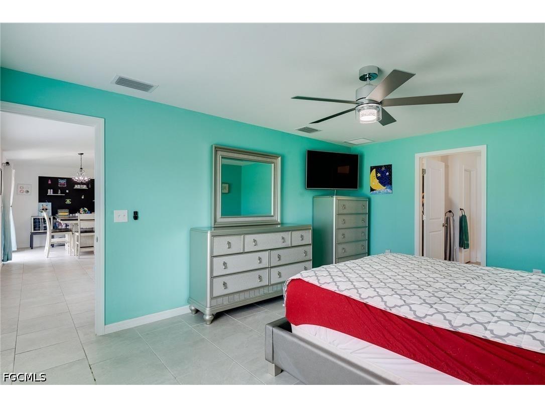 3856 Treasure Oak Way Fort Myers FL 33905 2026024648 image15
