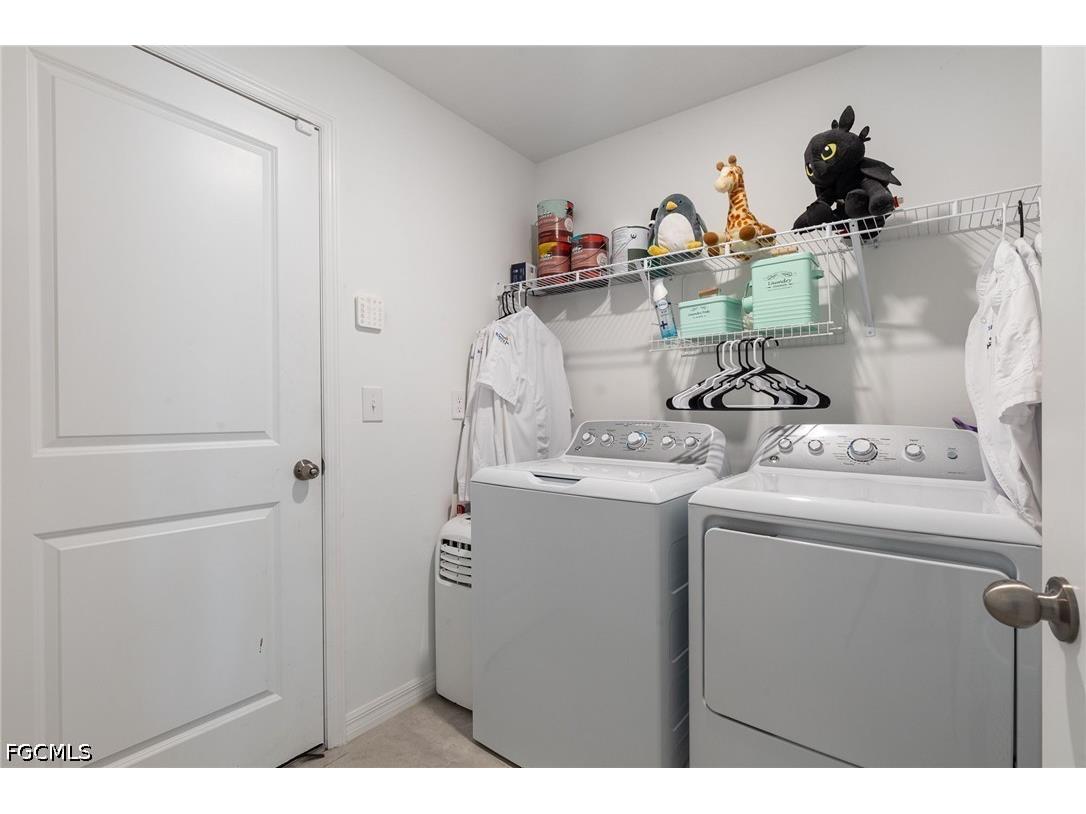 3856 Treasure Oak Way Fort Myers FL 33905 2026024648 image17