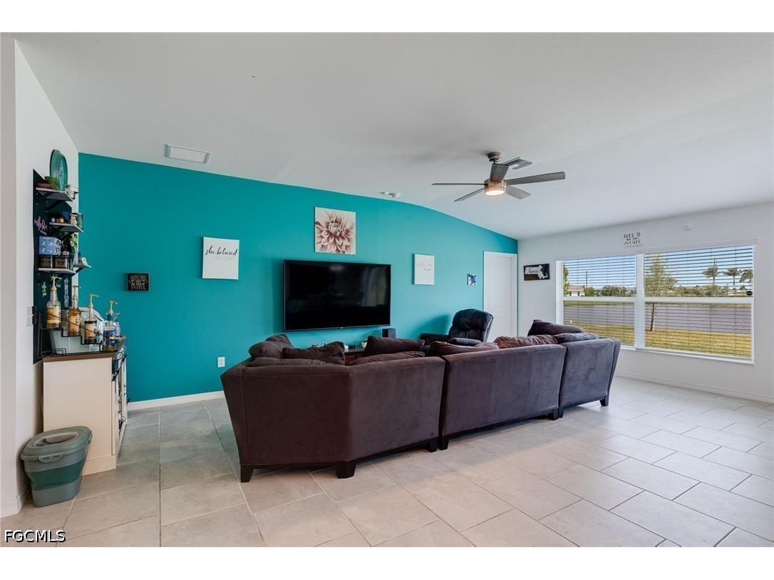3856 Treasure Oak Way Fort Myers FL 33905 2026024648 image3