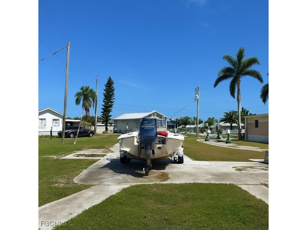 3859 Coconut Drive Saint James City FL 33956 2025023805 image4