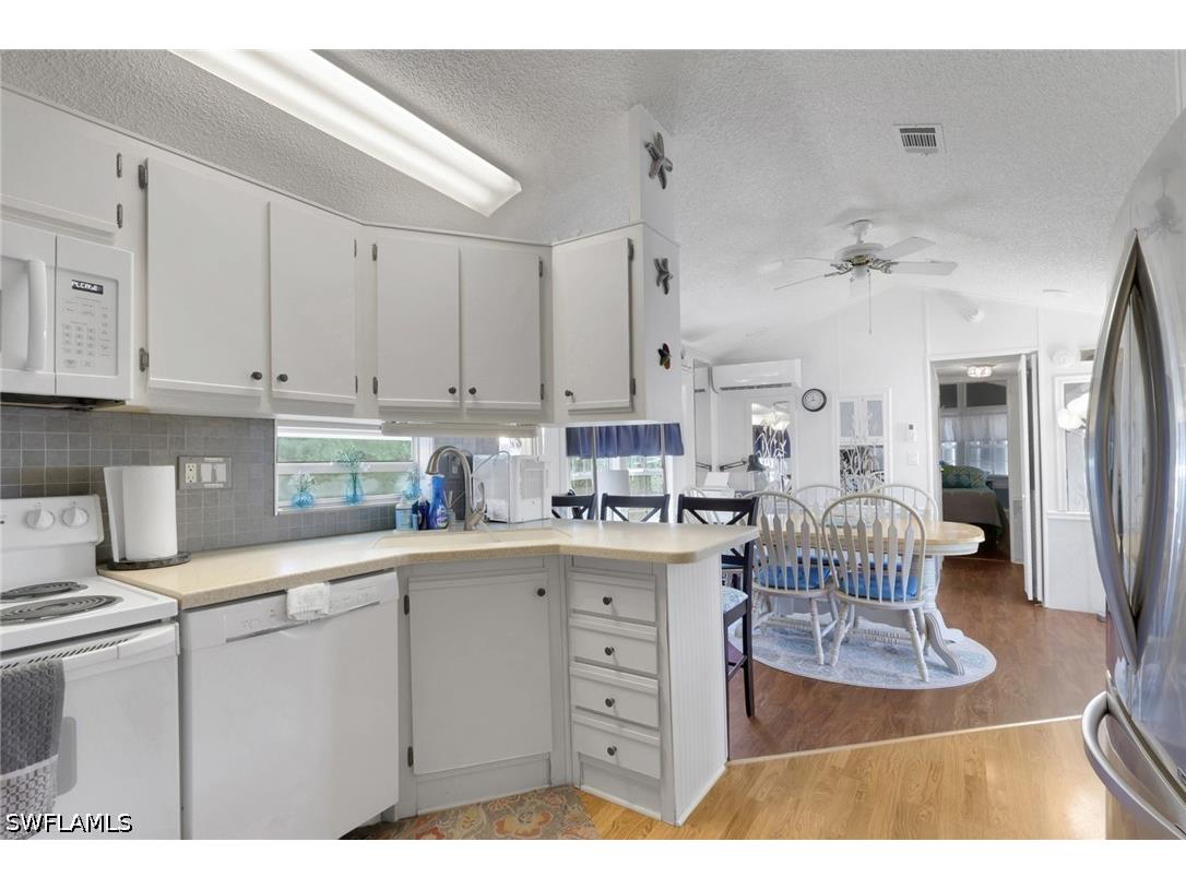 386 Leopard Lane #386 Naples FL 34114 226025529 image10
