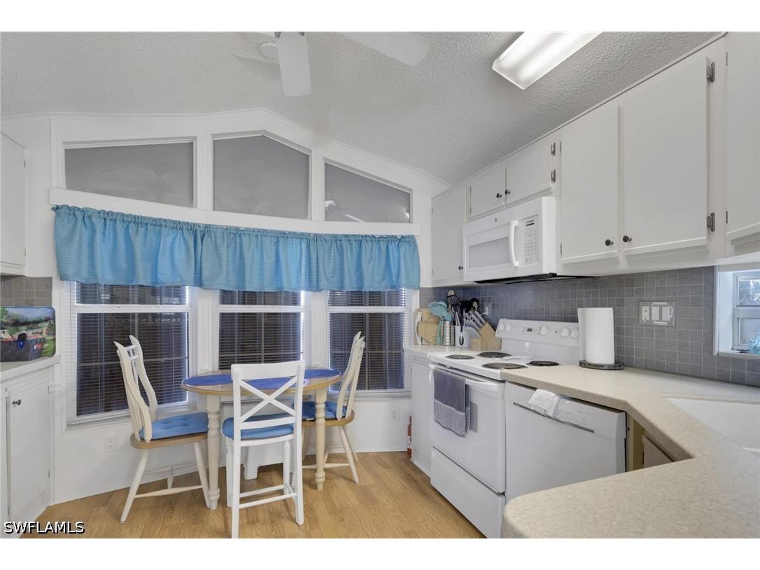 386 Leopard Lane #386 Naples FL 34114 226025529 image9