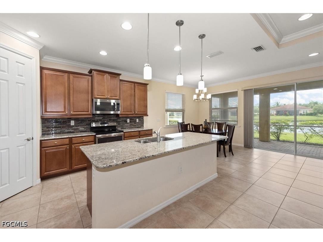 3862 Eldon Street Fort Myers FL 33916 2026016456 image10