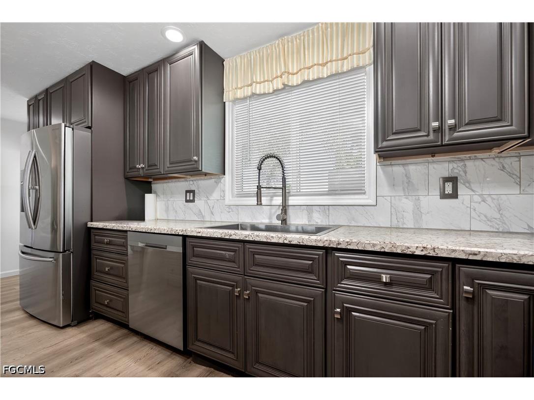 3864 Royal Palm Drive Saint James City FL 33956 2026021673 image13