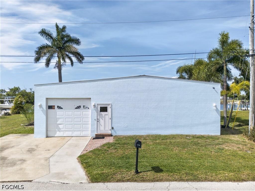 3864 Royal Palm Drive Saint James City FL 33956 2026021673 image25
