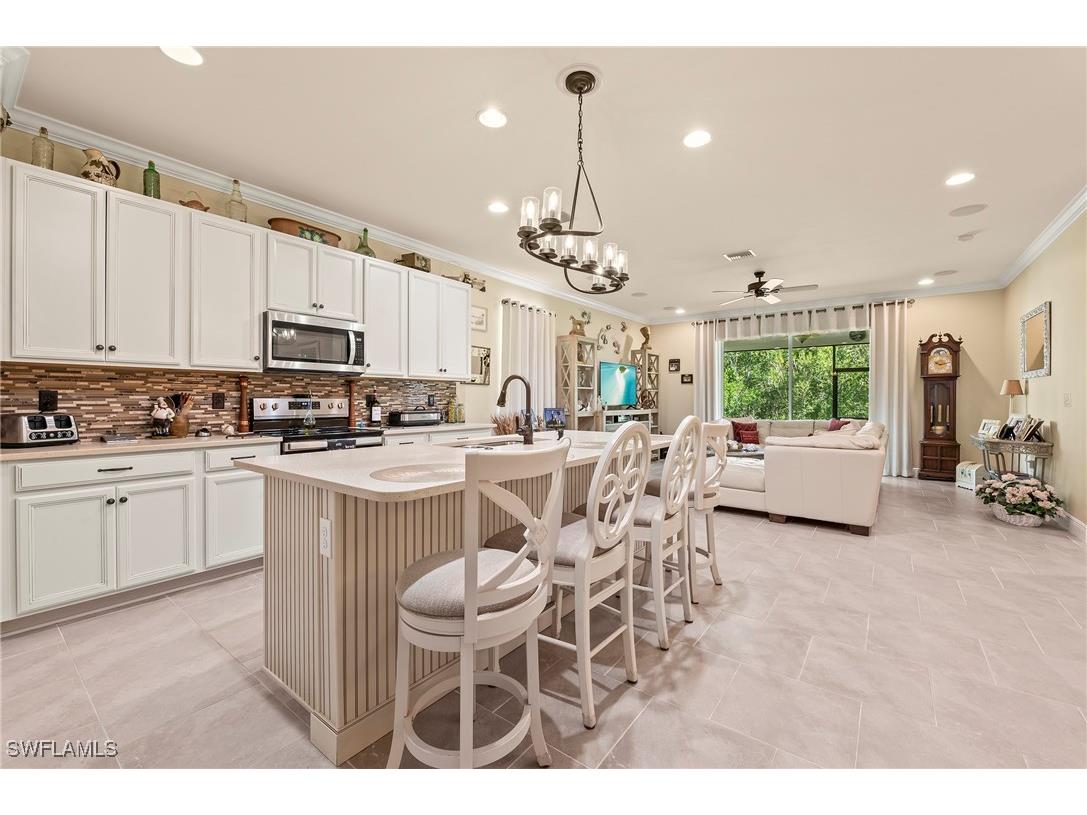 3865 Helmsman Drive Naples FL 34120 225039817 image1