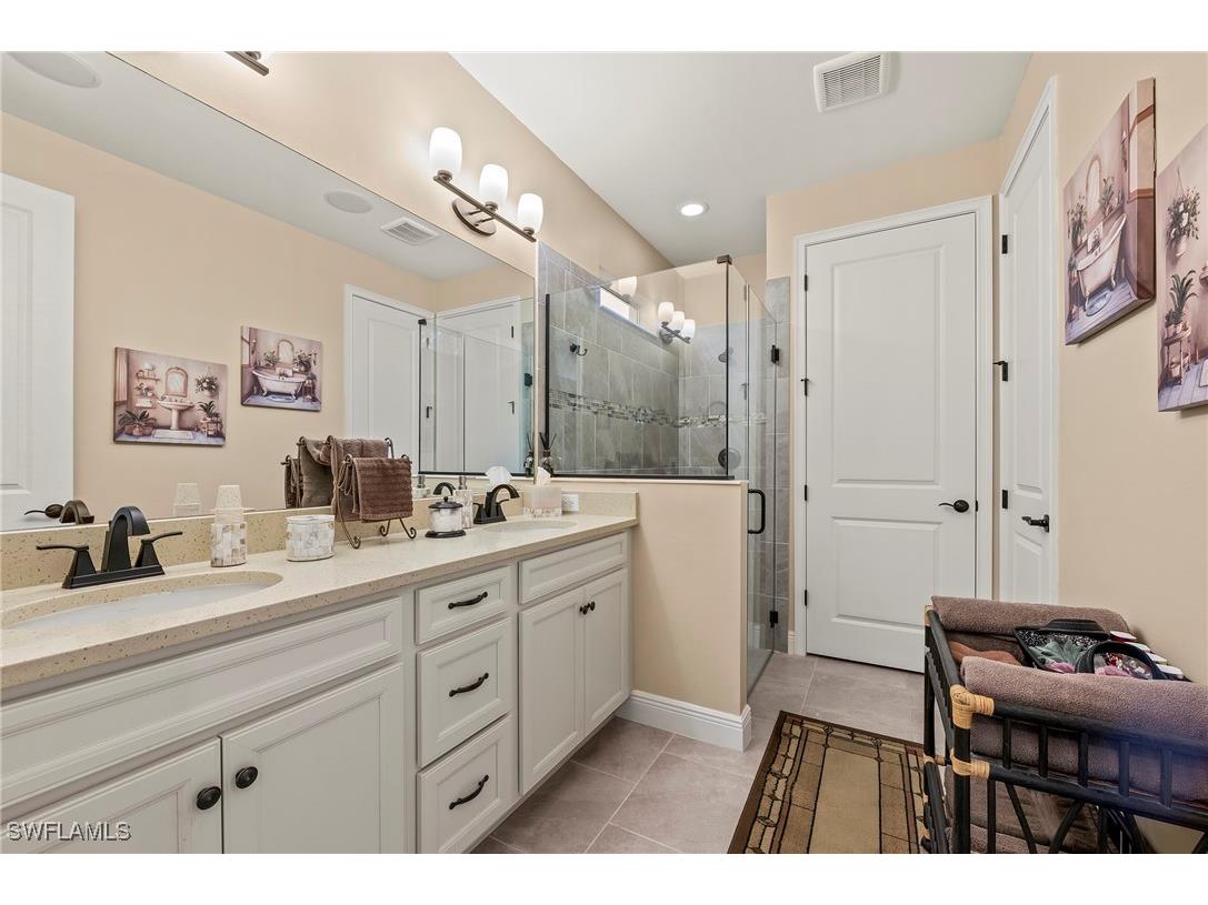 3865 Helmsman Drive Naples FL 34120 225039817 image7