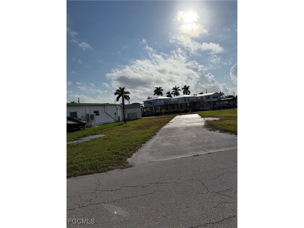 3867 Phoenix Drive Saint James City FL 33956 2025022908 image2