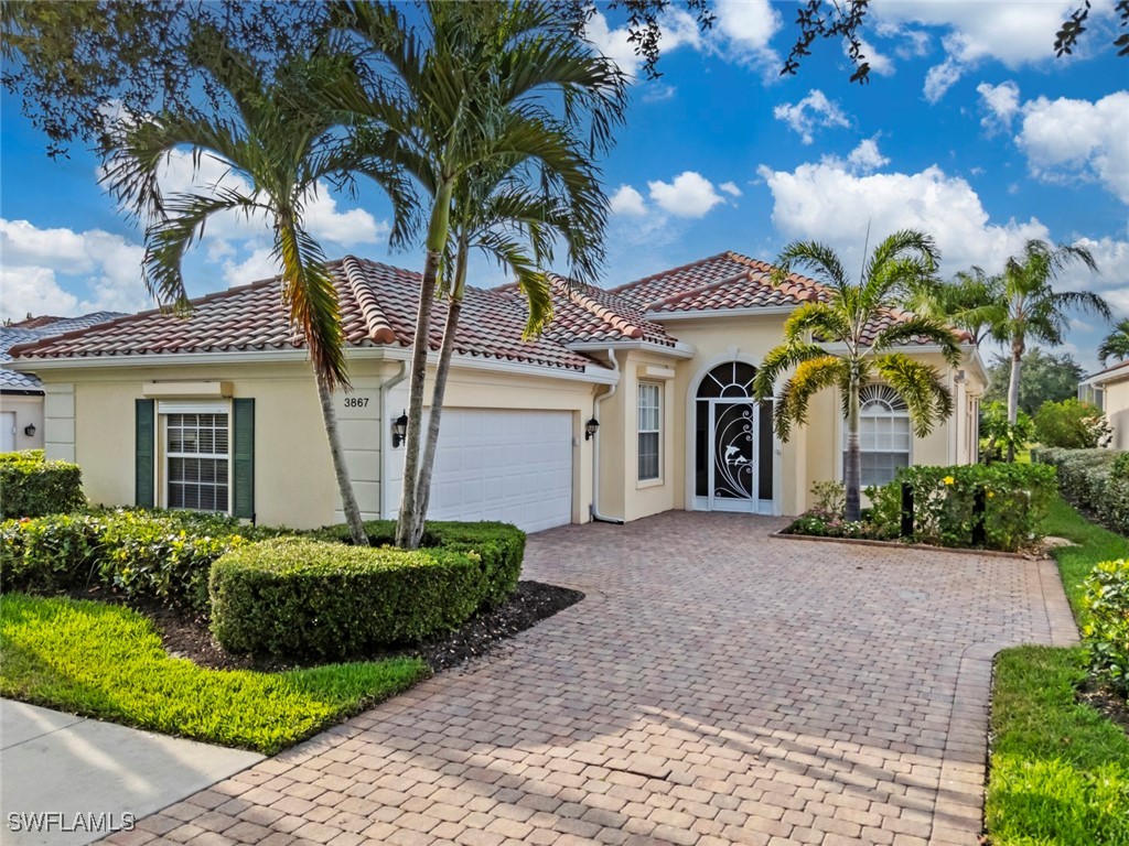 3867 Valentia Way Naples FL 34119 225046417 image1