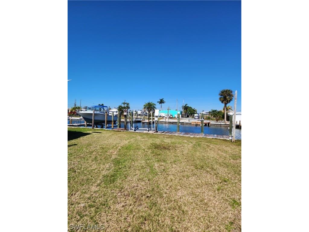 3868 Coconut Drive Saint James City FL 33956 224016699 image1