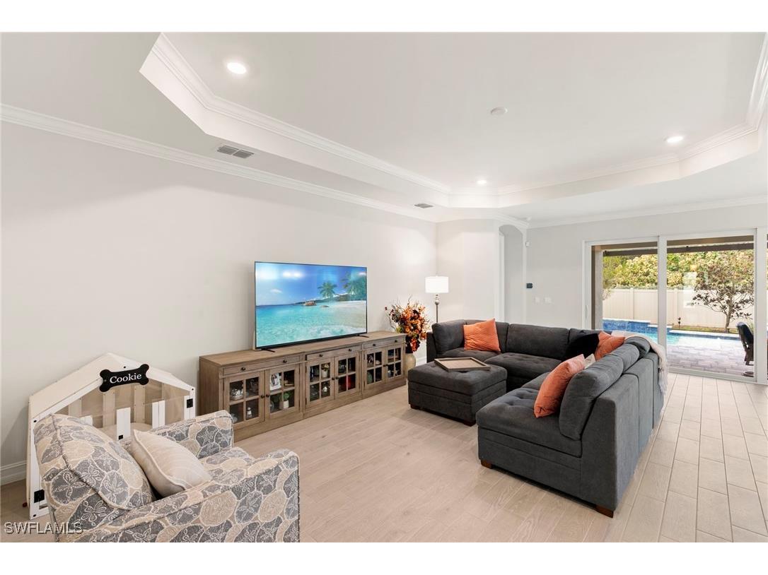 387 Grace Bay Lane Naples FL 34114 225083940 image3