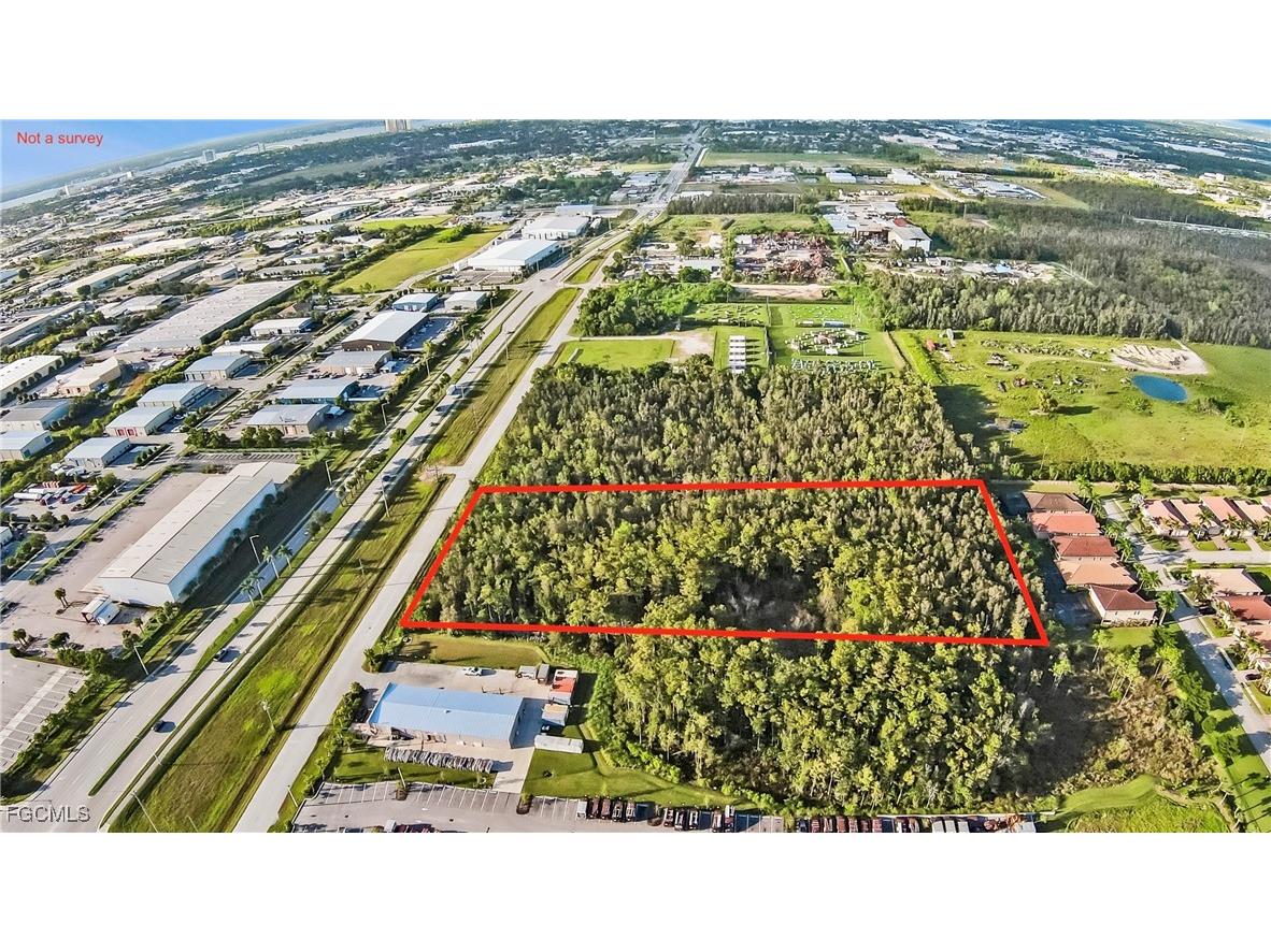 3870 Veronica S Shoemaker Boulevard Fort Myers FL 33916 2025016182 image2